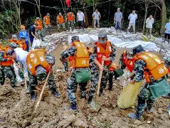 爱游戏下载-逸剑风云决白唯一不死
